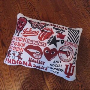 BRAND NEW INDIANA UNIVERSITY HOOSIERS decorative throw pillow